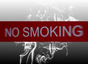 Banner do post Cirurgia plástica em fumantes é segura?