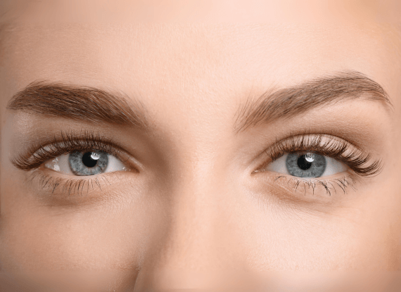 Banner do post Assimetria nos olhos: é possível corrigir com a blefaroplastia?